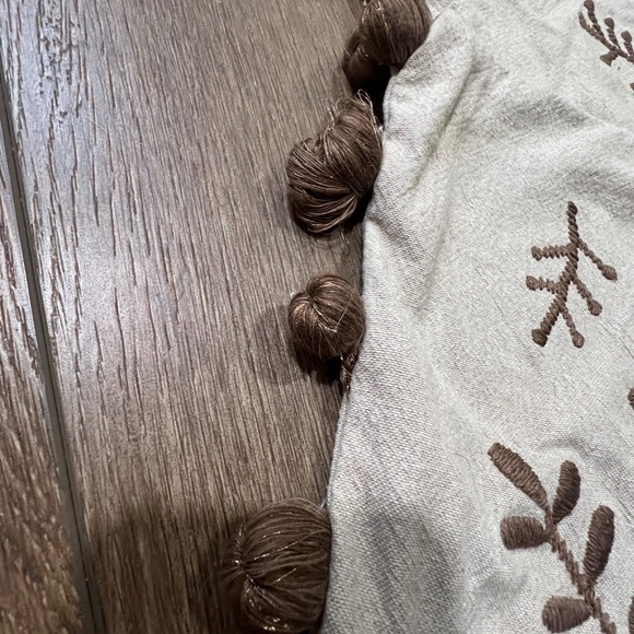 Pottery Barn Gather Embroidered 16" x 26" Lumbar Pillow Cover (2) Thanksgiving - Picture 6 of 12